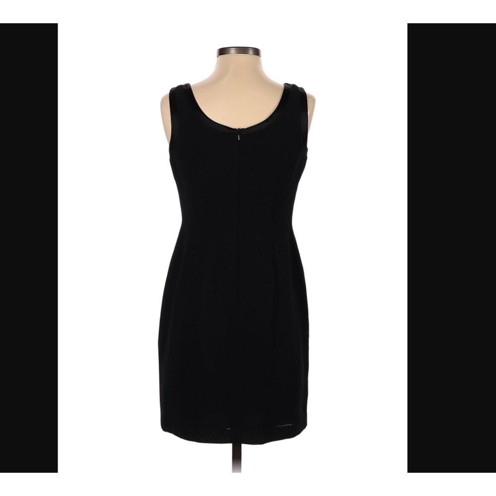 Laundry By Shelli Segal black Dress beautiful for special occasions Sz 6
